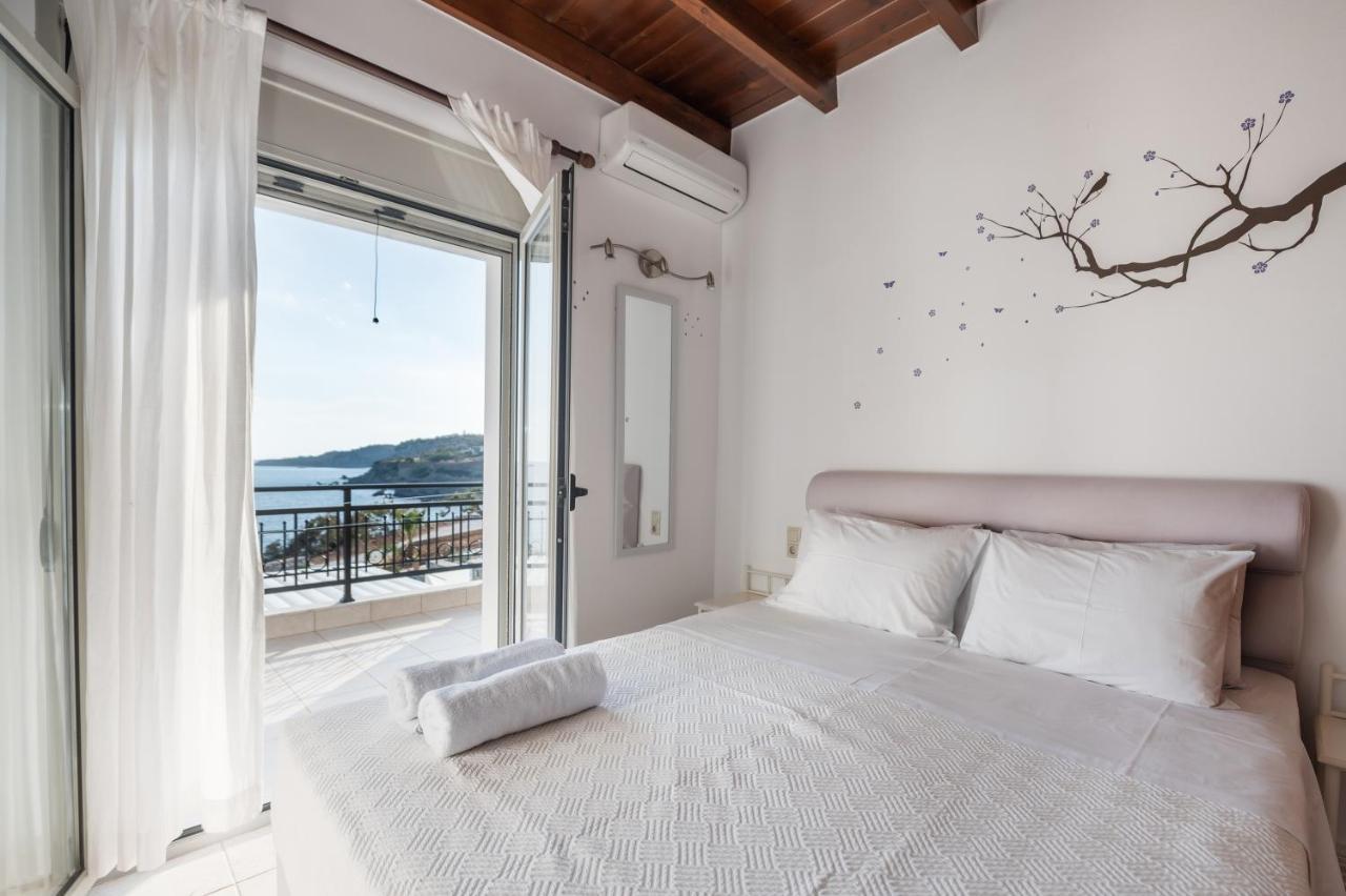 Achlia Beach Villa ภายนอก รูปภาพ