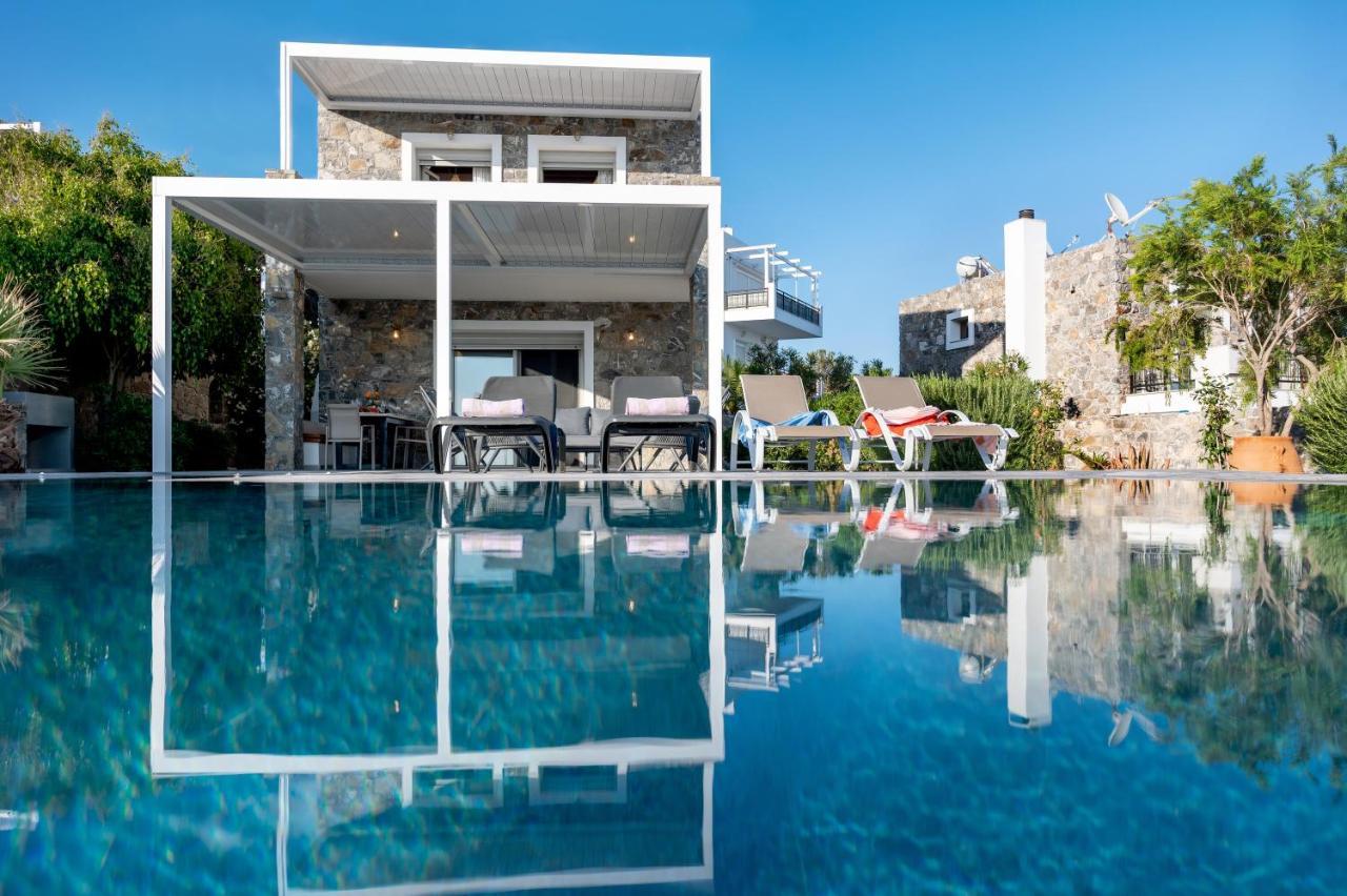 Achlia Beach Villa ภายนอก รูปภาพ